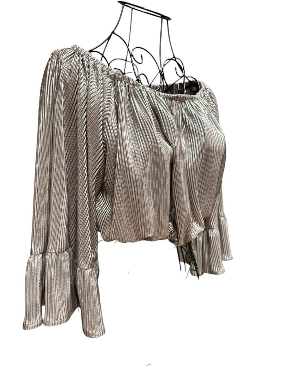 She + Sky Metallic Pleated Off-Shoulder Crop Top Silver Small
